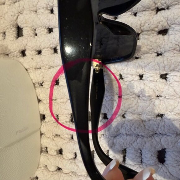 Prada Sunglass - Picture 15 of 16